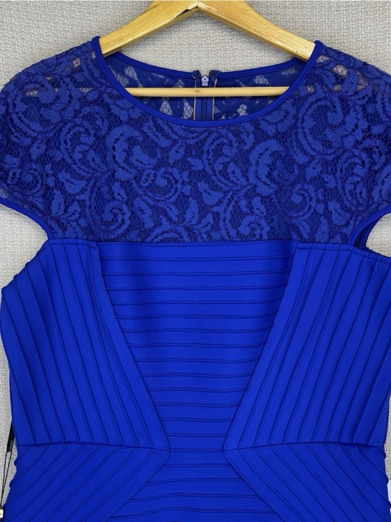 NWT Tadashi Shoji Blue Paneled Sheath Dress -Lace Cap Sleeves Midi Cocktail XL - Picture 2 of 9